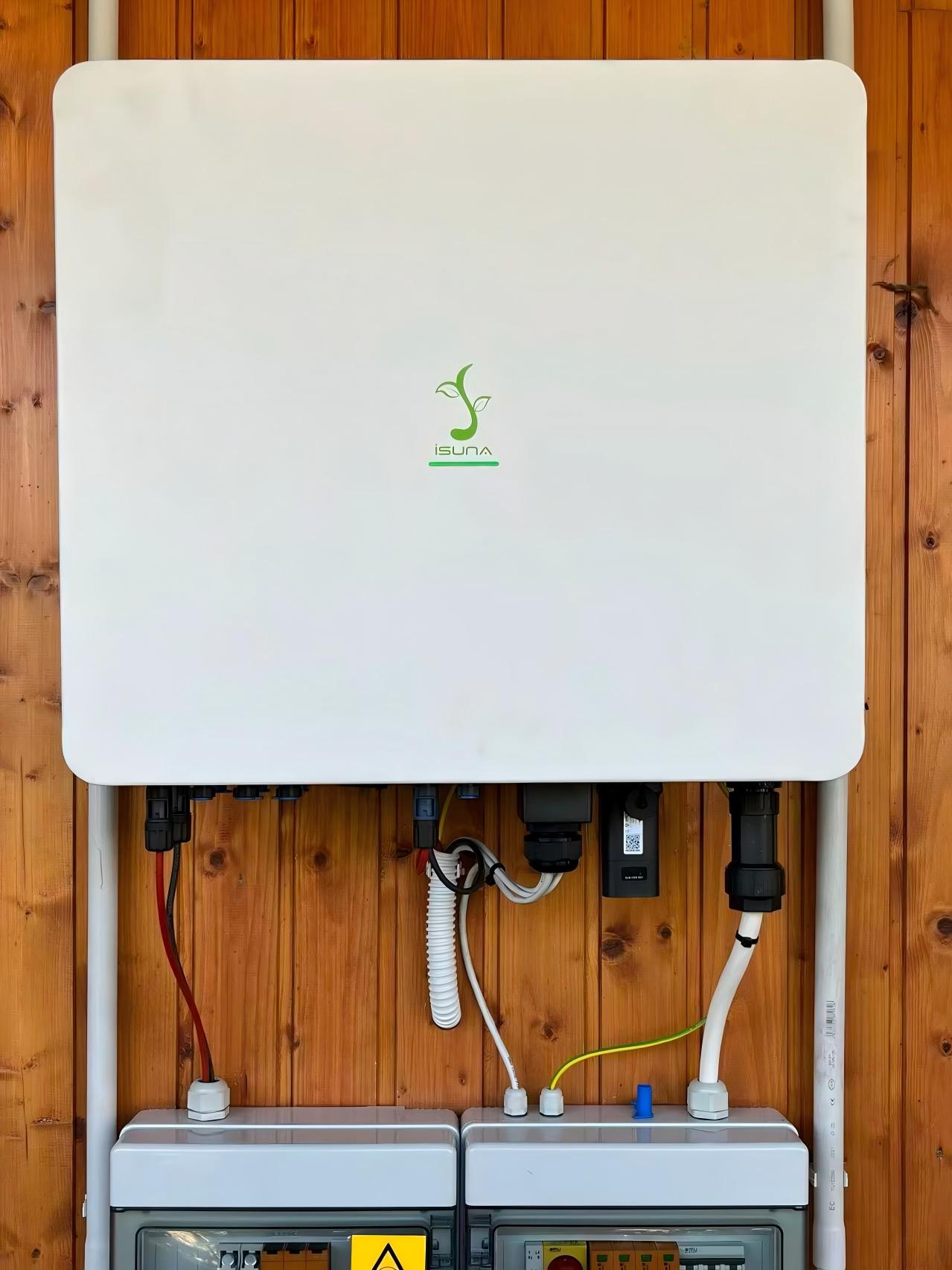 3 phase HV hybrid inverter 15kW Hungary.jpg